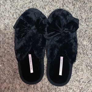 Victoria secret slippers w/ bow 🎀💞